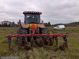 Challenger MT765 s RTK autopilotem a podrývákem